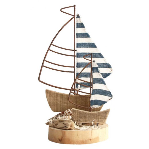 Figura Barco Medidas: 26 cm x 12 cm x 17 cm  Material: Madera Peso neto: 270 grs.